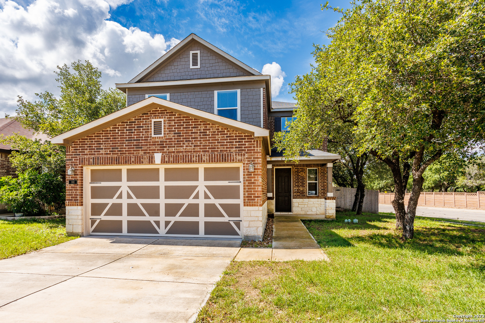 101 Rolling Creek Boerne TX 78006