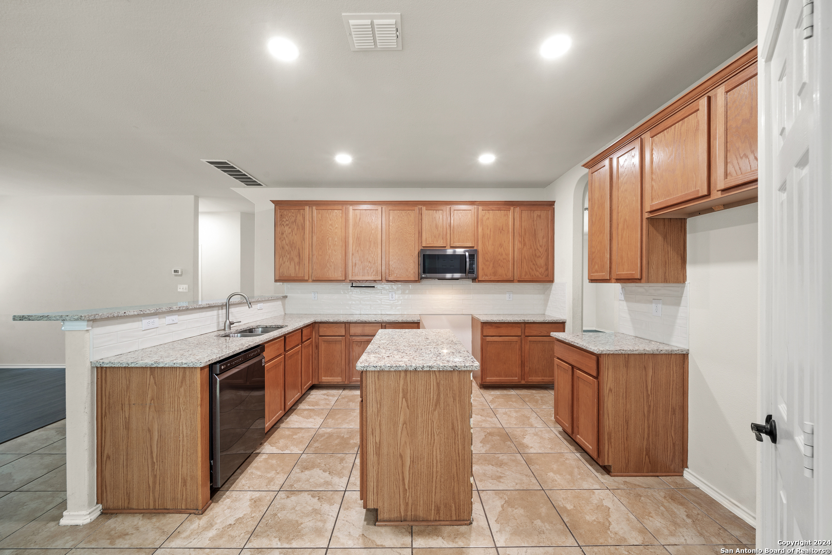 17210 Darien Wing San Antonio TX 78247