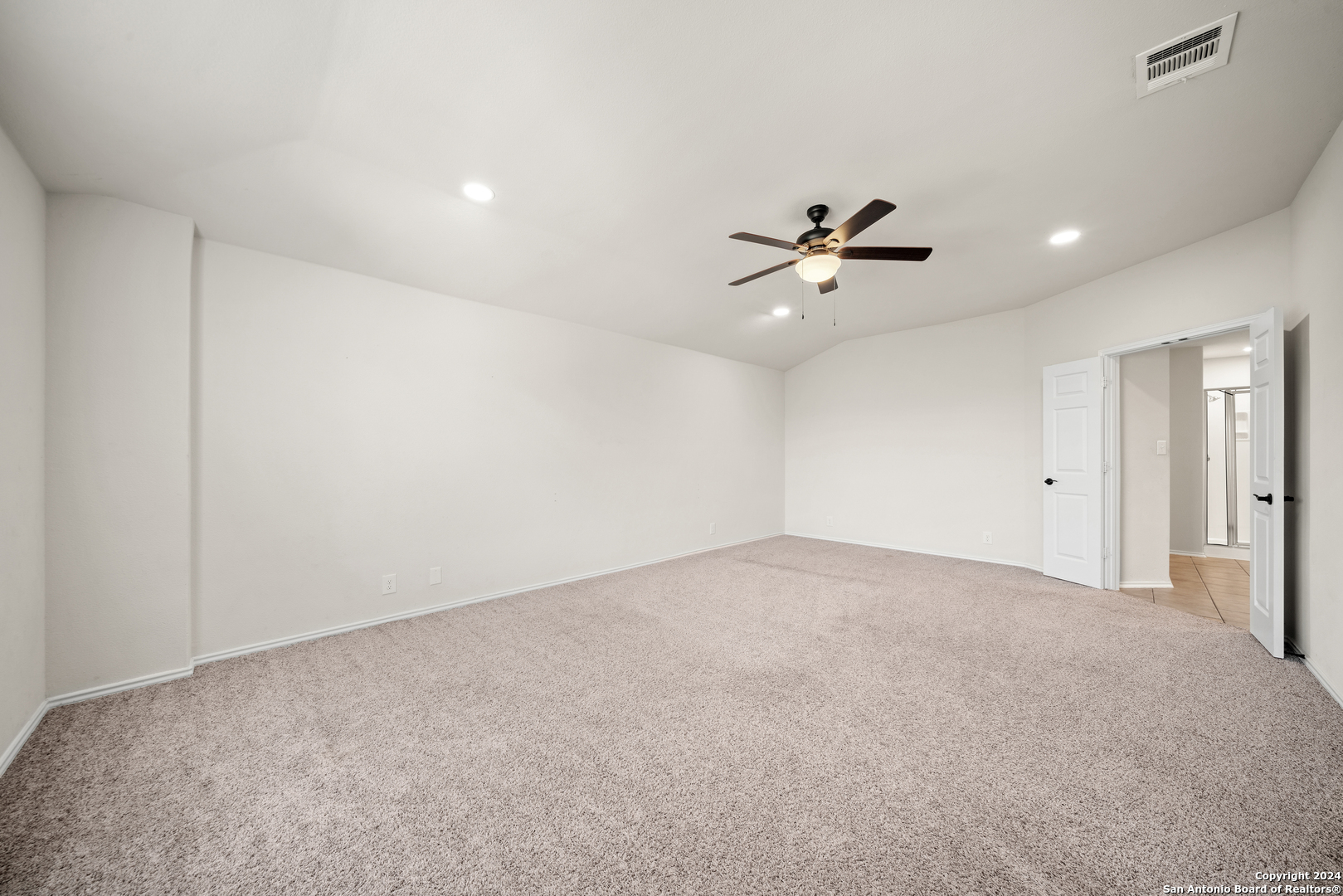 17210 Darien Wing San Antonio TX 78247