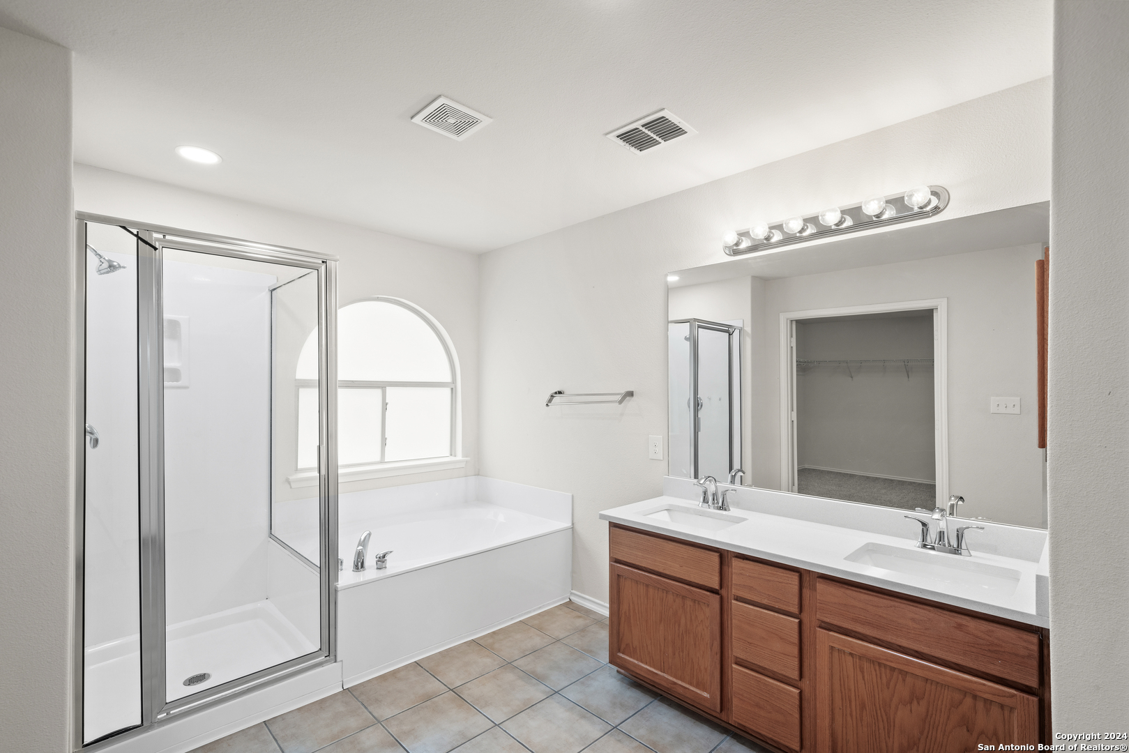 17210 Darien Wing San Antonio TX 78247