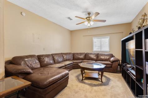 8015 Big Bend San Antonio TX 78250