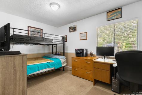 8015 Big Bend San Antonio TX 78250