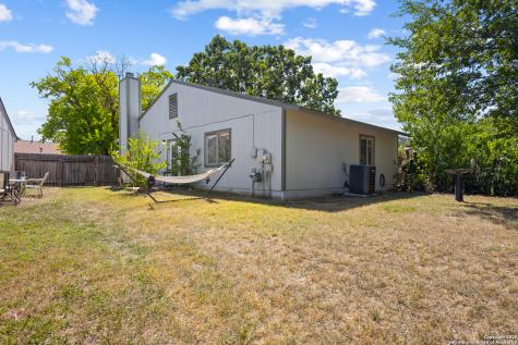 8015 Big Bend San Antonio TX 78250