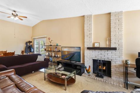 8015 Big Bend San Antonio TX 78250