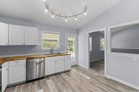 7613 Leafy Hollow Court Live Oak TX 78233