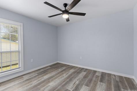 7613 Leafy Hollow Court Live Oak TX 78233