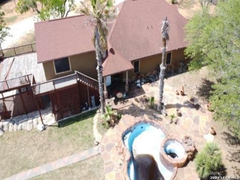 424 Homecrest Drive La Vernia TX 78121