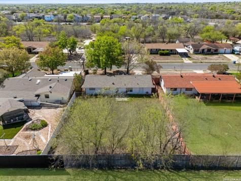 5839 Sandy Valley Street San Antonio TX 78242