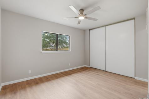 8119 Bent Meadow Converse TX 78109