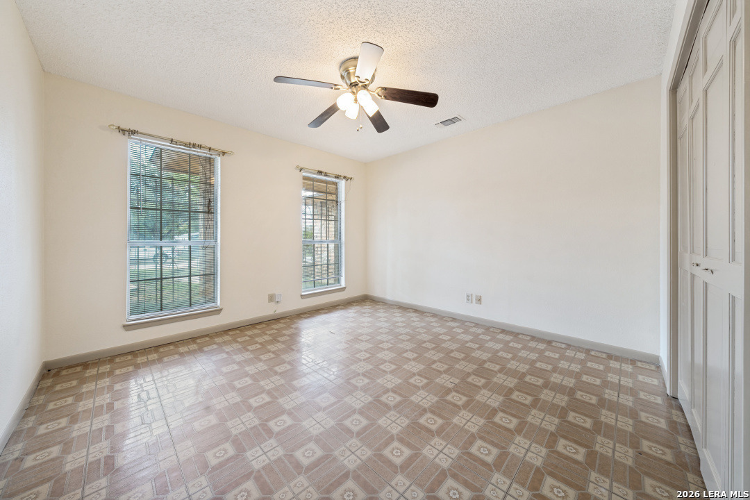 5111 Fedora San Antonio TX 78242