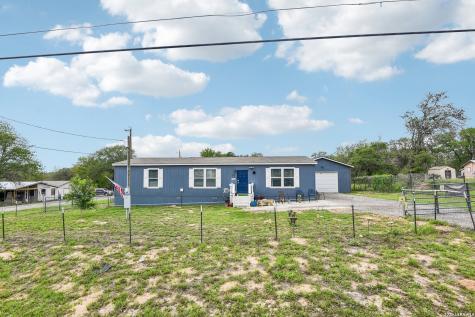 4103 Waterwood Pass Drive Elmendorf TX 78112