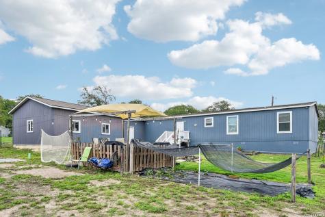 4103 Waterwood Pass Drive Elmendorf TX 78112