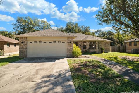 150 Forest Drive Seguin TX 78155