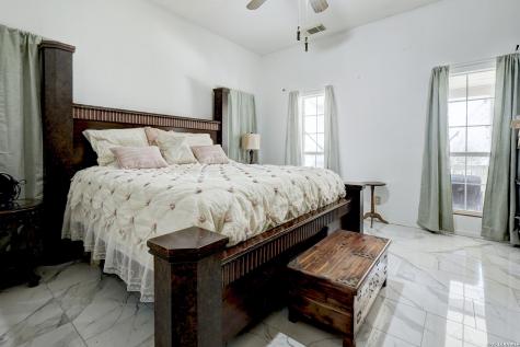 309 S Rolling Oaks Lane San Antonio TX 78253