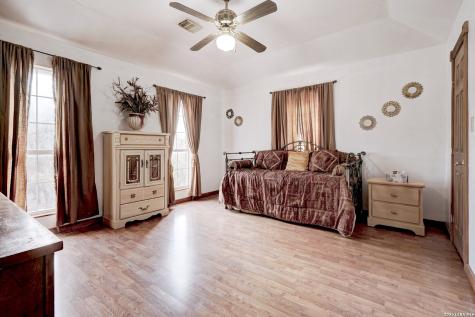 309 S Rolling Oaks Lane San Antonio TX 78253