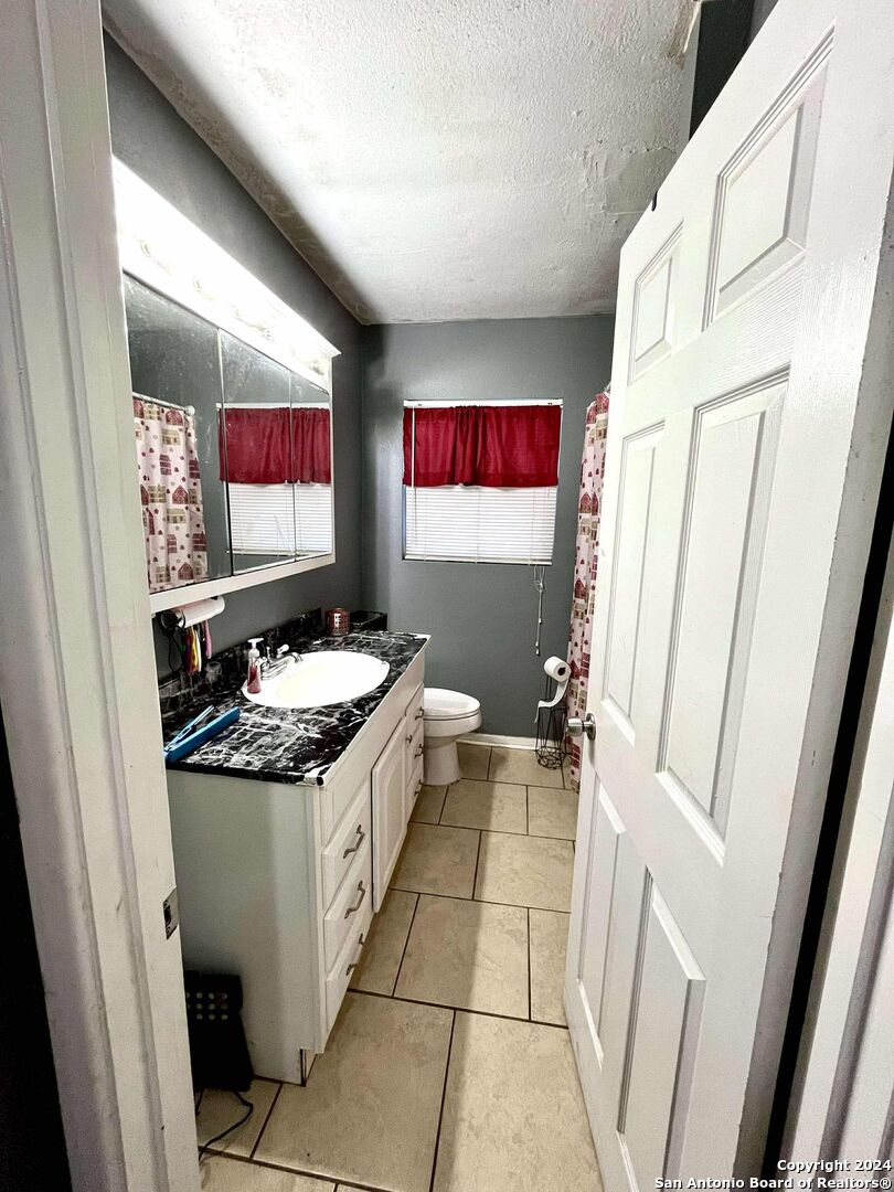 4811 Hershey San Antonio TX 78220