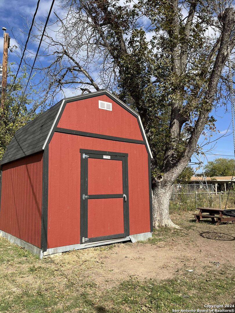 4811 Hershey San Antonio TX 78220