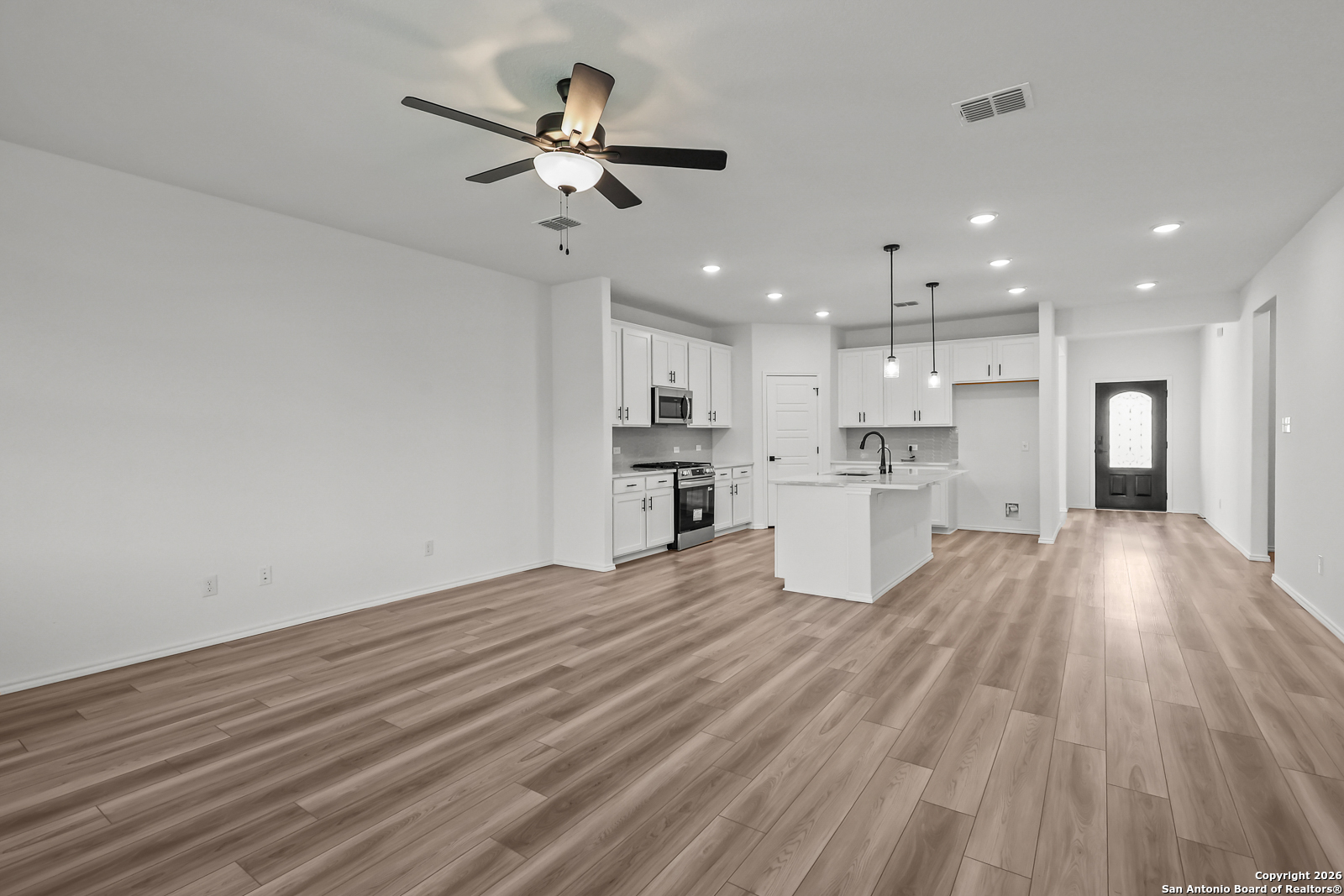 6911 Comanche Cave San Antonio TX 78247