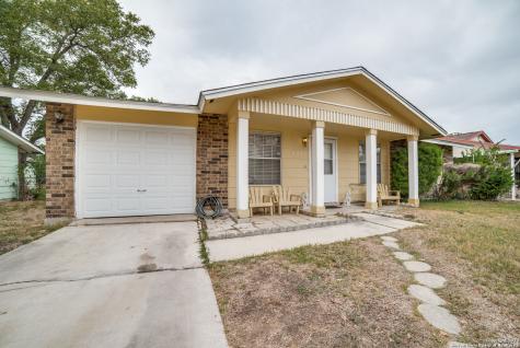 5851 Castle Hunt San Antonio TX 78218