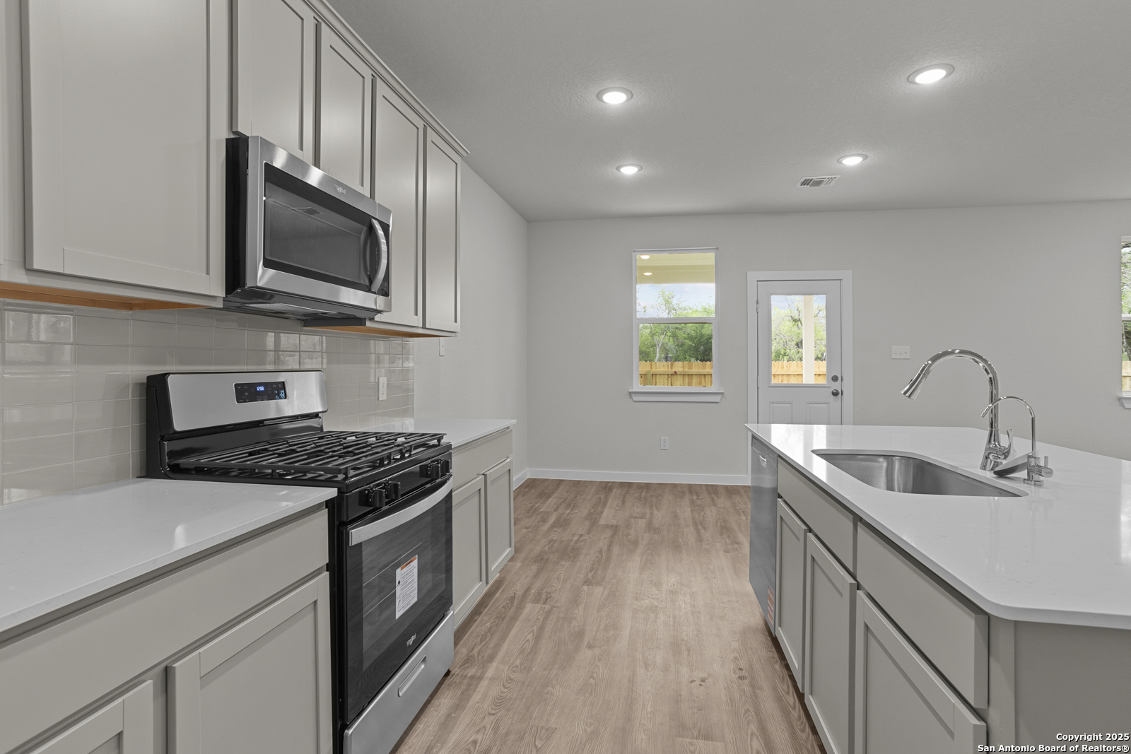 6567 Bufflehead Bend Leon Valley TX 78238