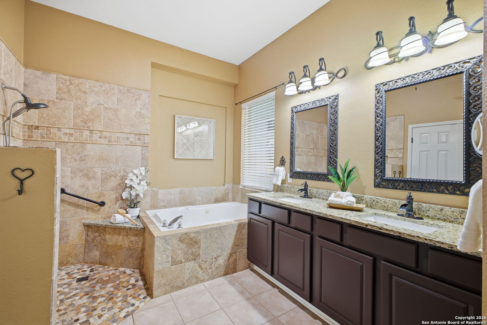 527 Mesa Ridge San Antonio TX 78258