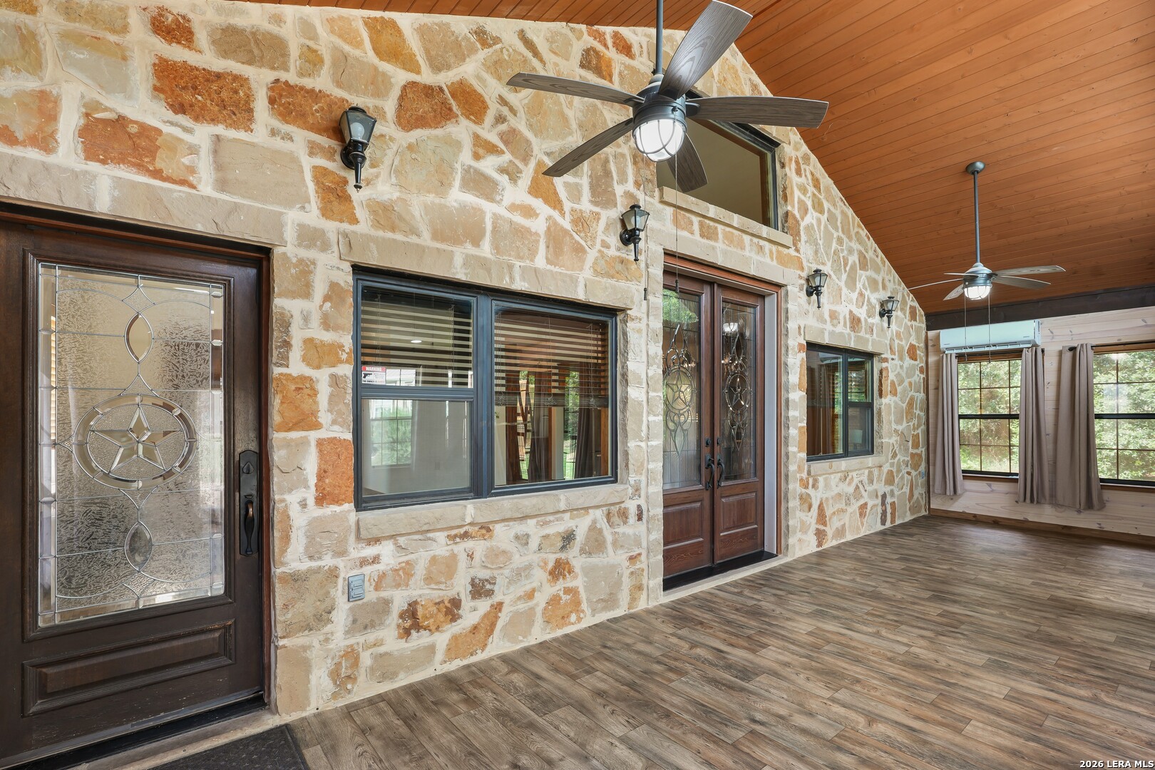 1355 Broad Oak Drive Bandera TX 78003