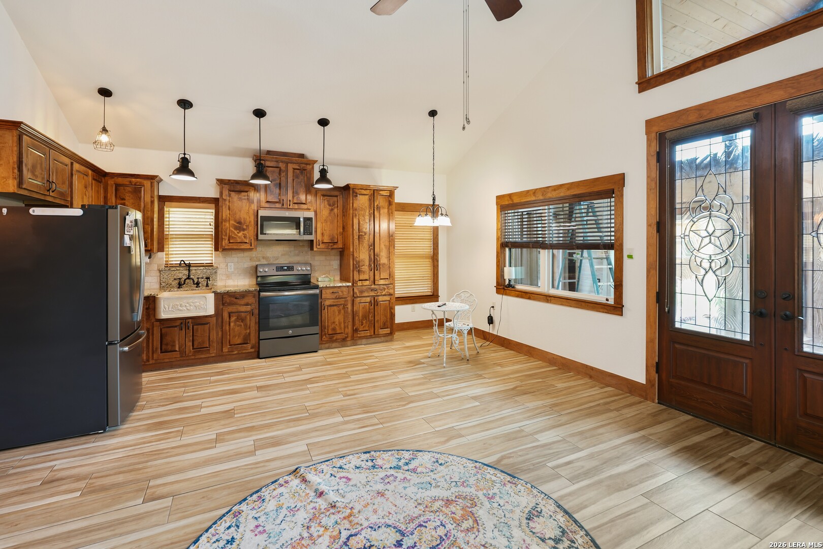 1355 Broad Oak Drive Bandera TX 78003