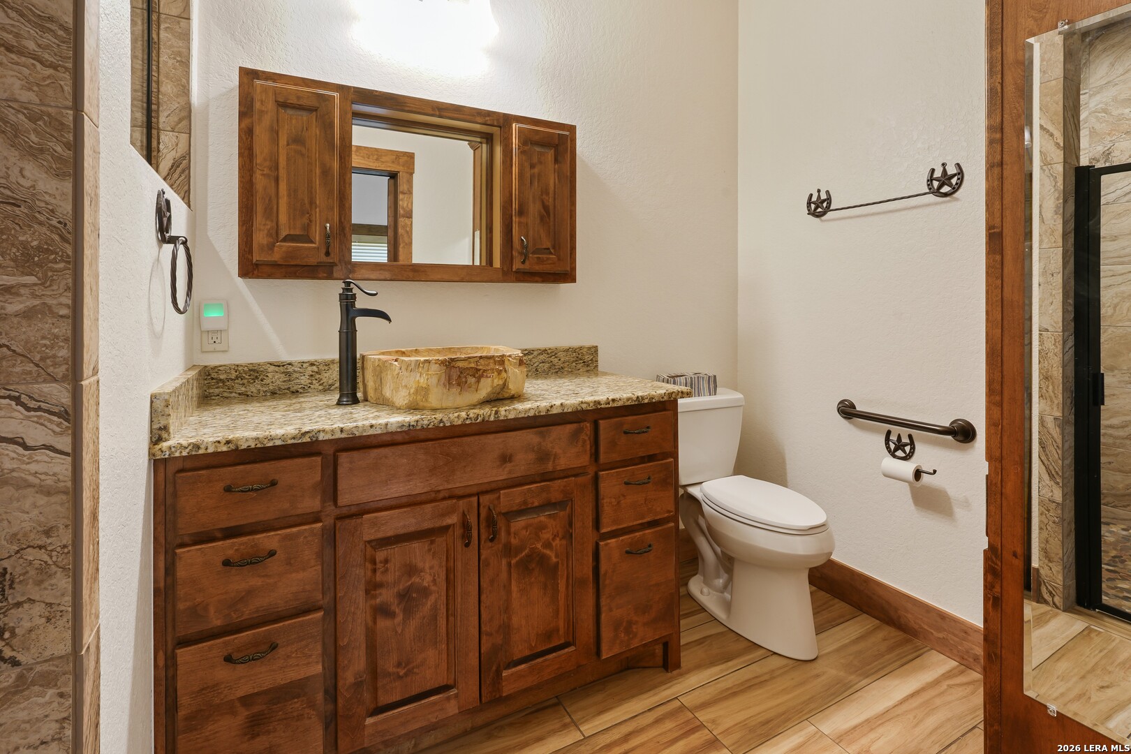 1355 Broad Oak Drive Bandera TX 78003