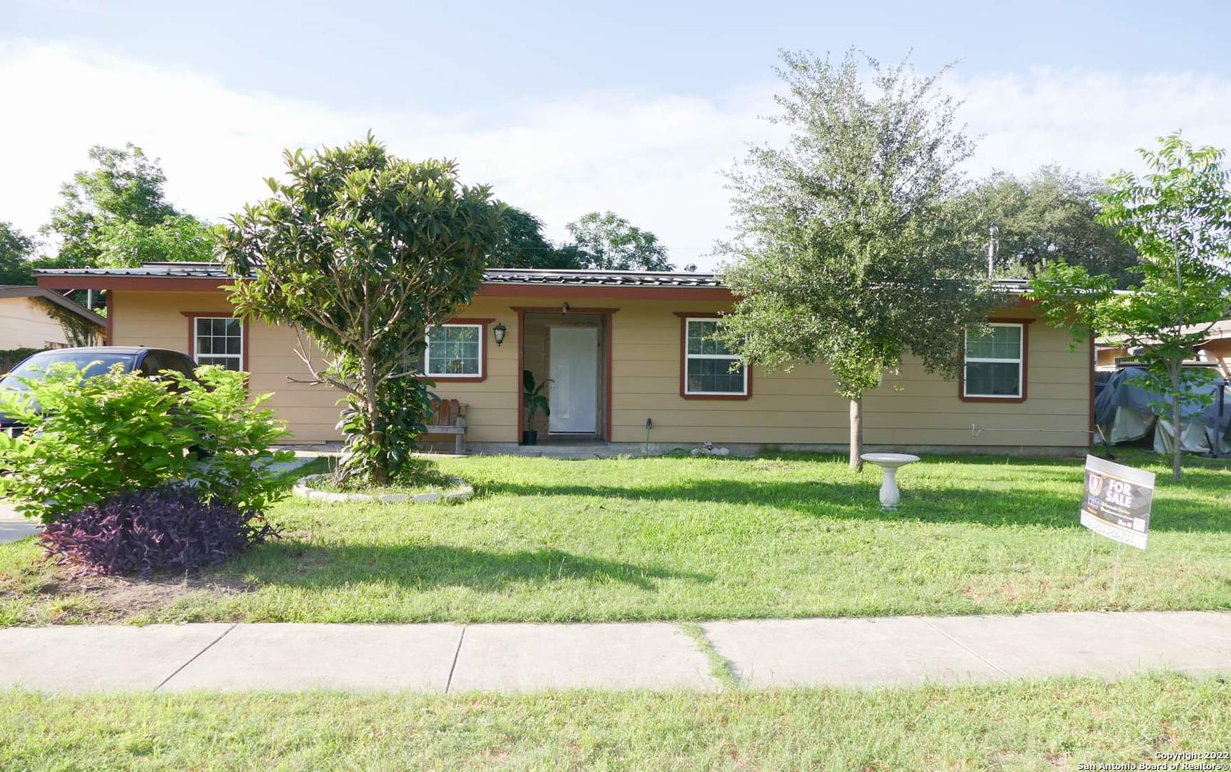 5019 Village Crest San Antonio TX 78218