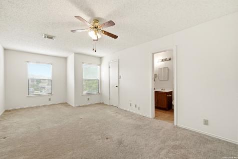 8942 Kenton Court San Antonio TX 78240