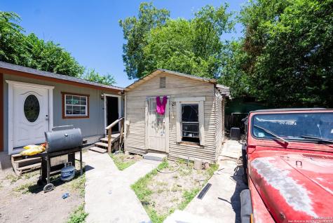 2611 Martin San Antonio TX 78207
