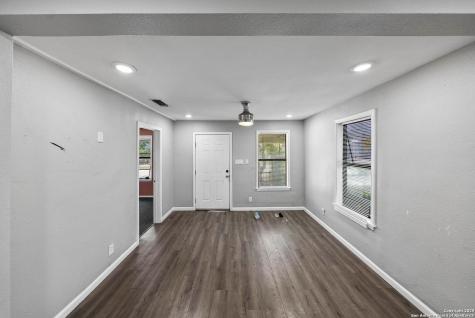 2611 Martin San Antonio TX 78207