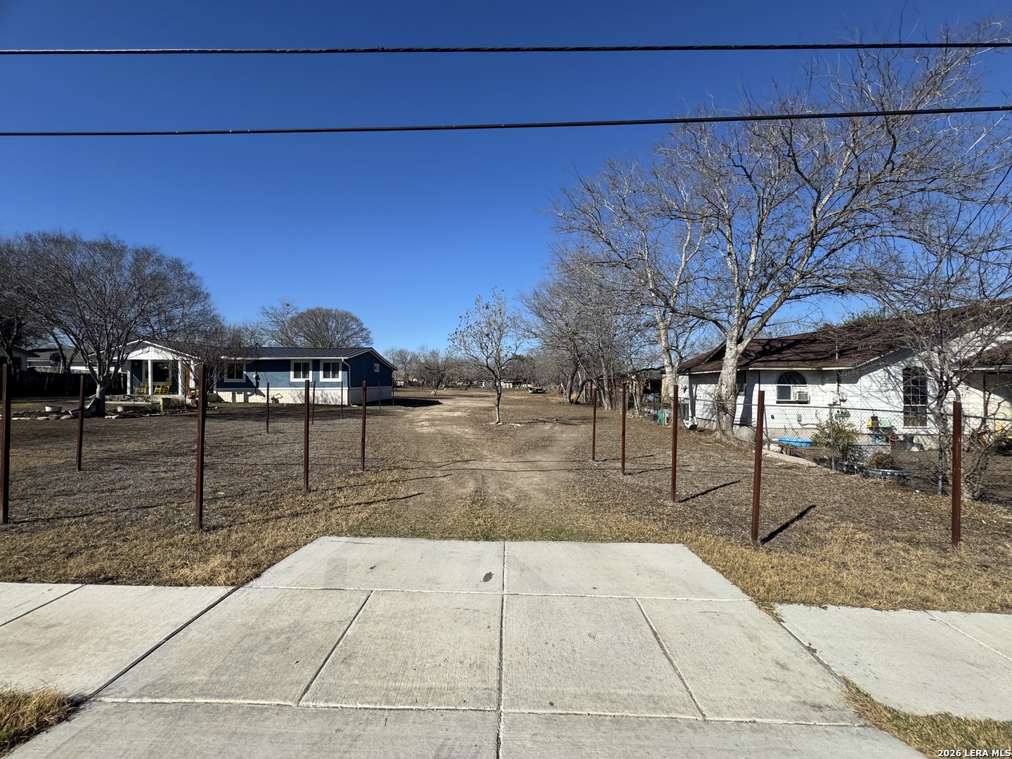 831 W Villaret San Antonio TX 78224