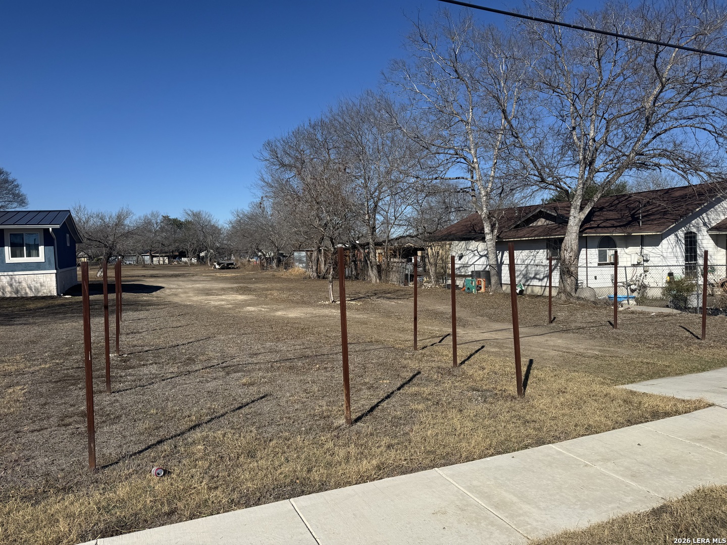 831 W Villaret San Antonio TX 78224