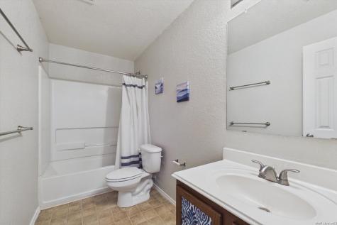 9423 Boatman Pier Converse TX 78109