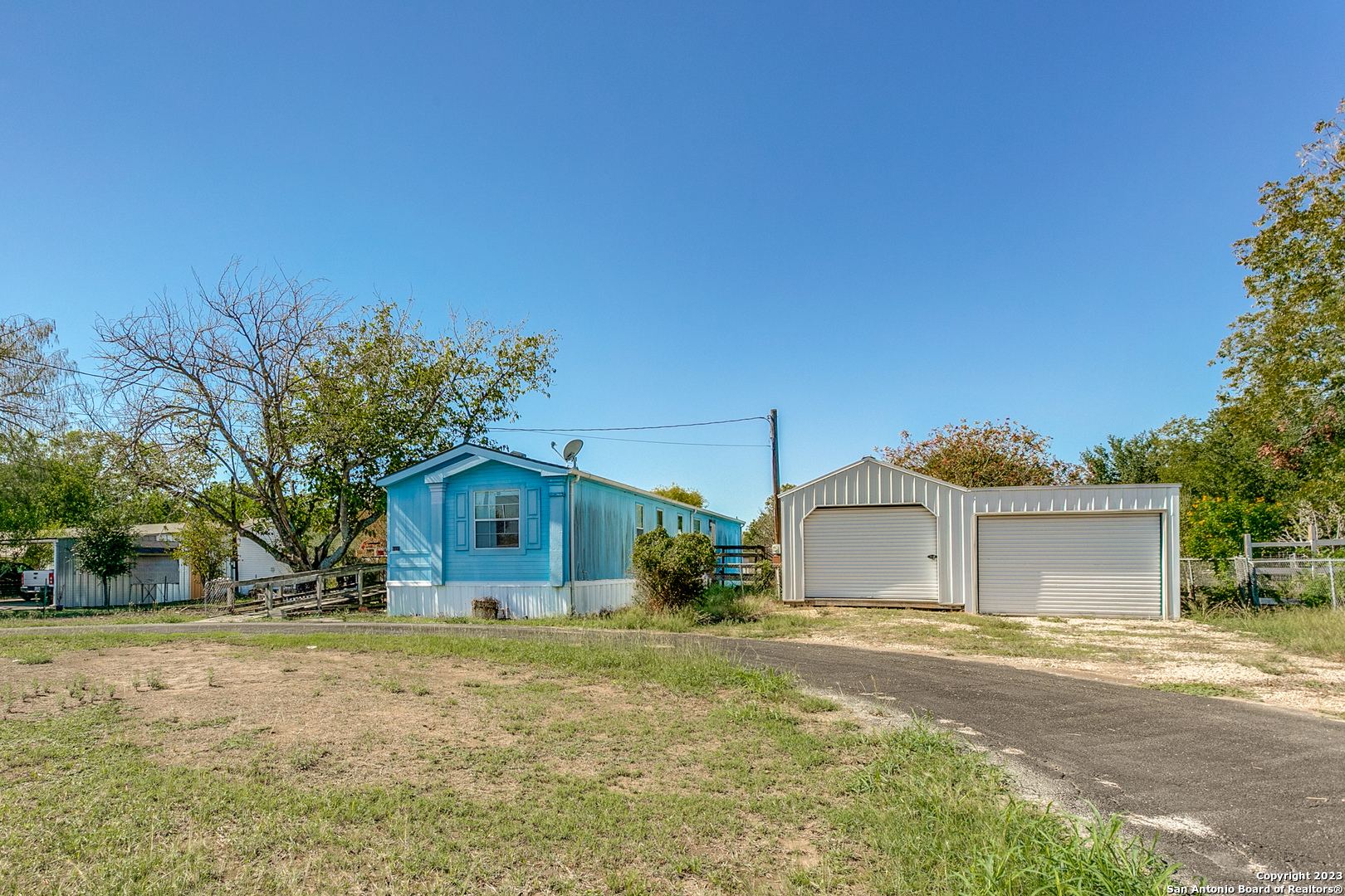 6111 Pioneer Ridge San Antonio TX 78245