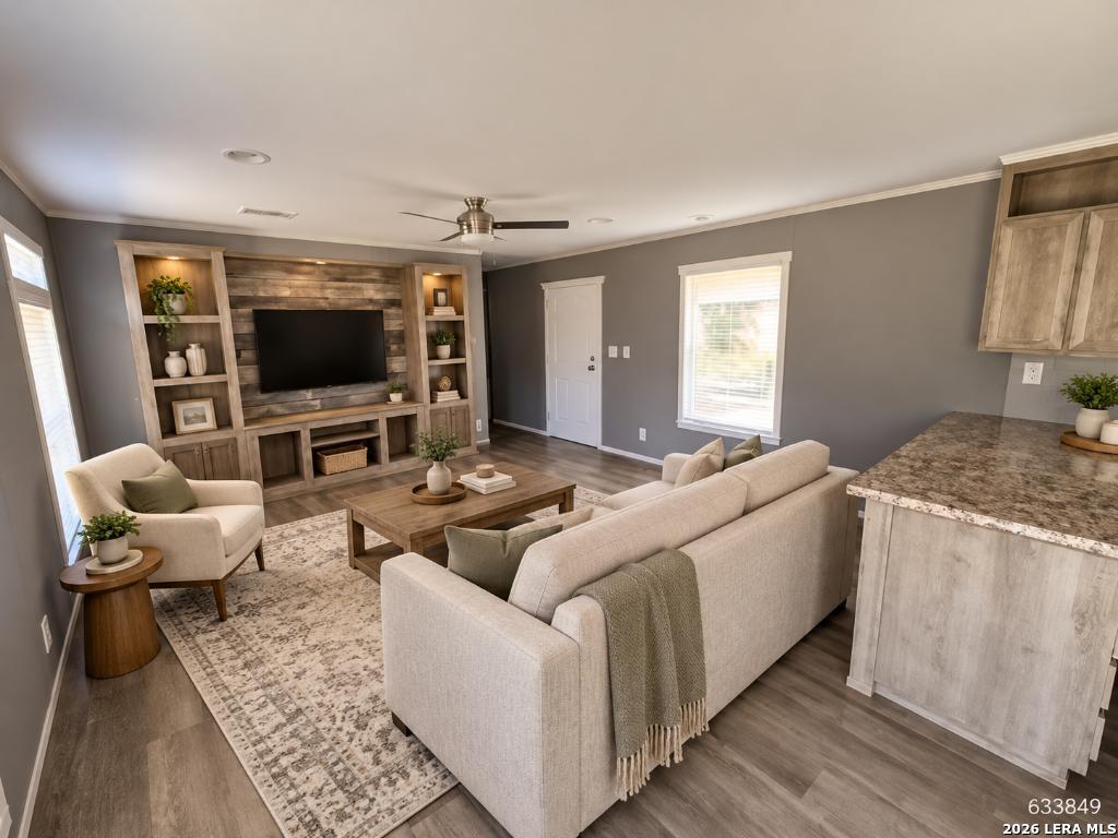 31 Wisteria Lane Smiley TX 78159