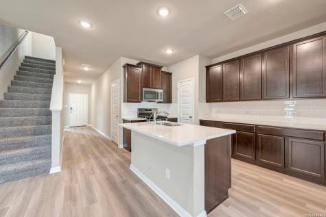 6212 Medina Oasis San Antonio TX 78245