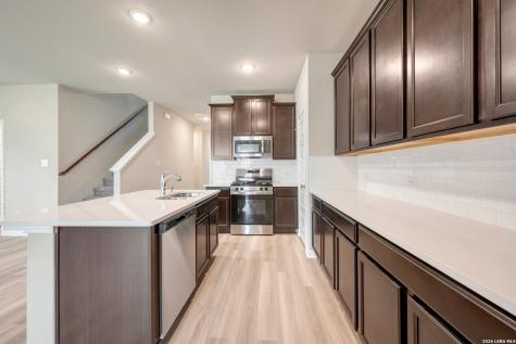 6212 Medina Oasis San Antonio TX 78245