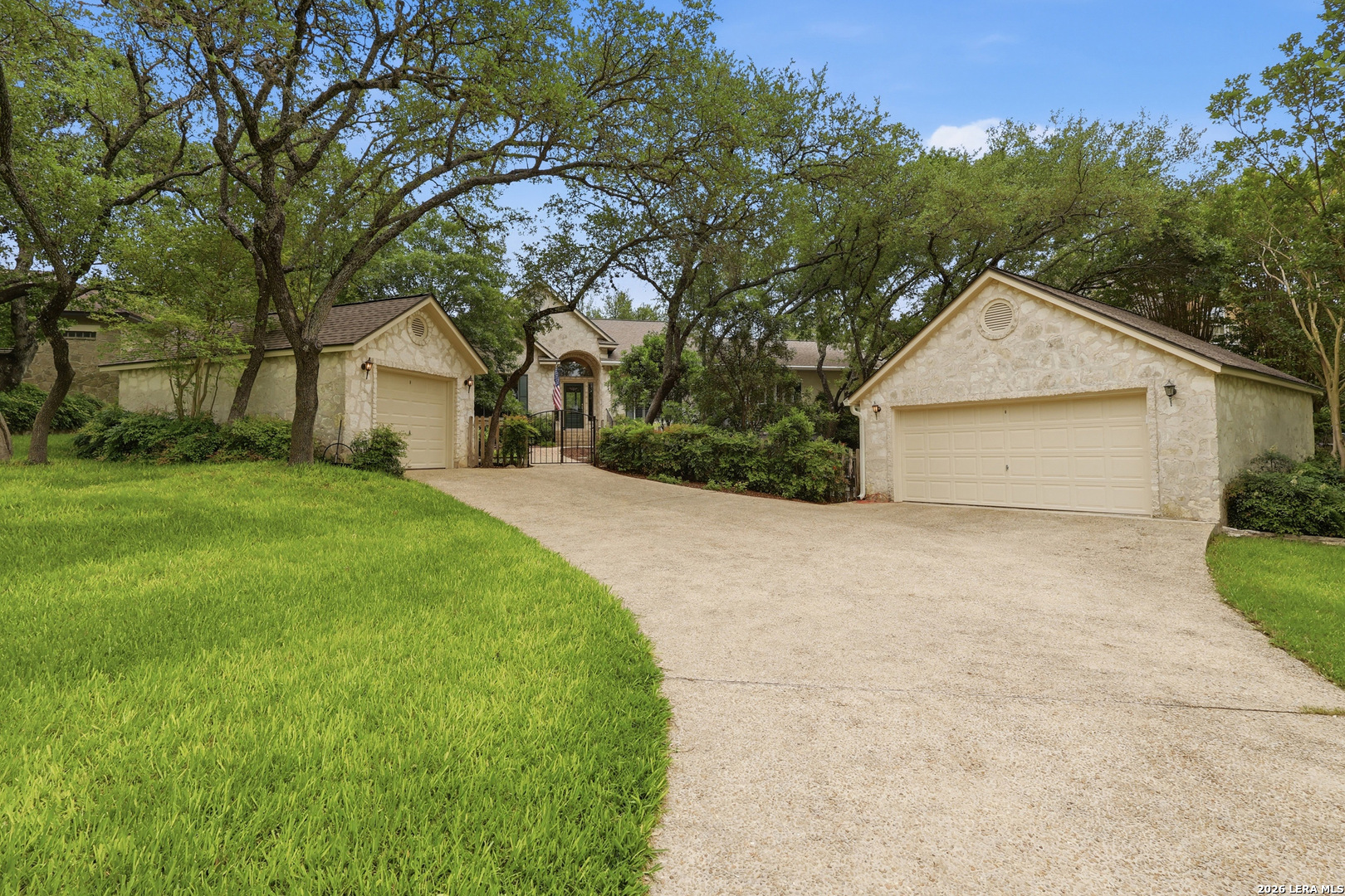 1418 Rain Song San Antonio TX 78260