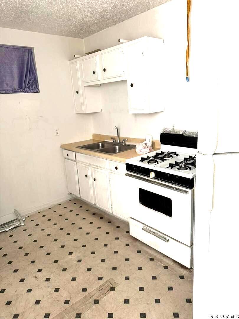 420 Pierce Avenue San Antonio TX 78208