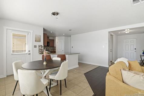 8215 Radiant Star San Antonio TX 78252