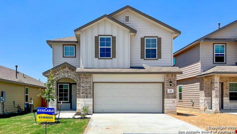 285 Legendary Trail Loop Floresville TX 78114