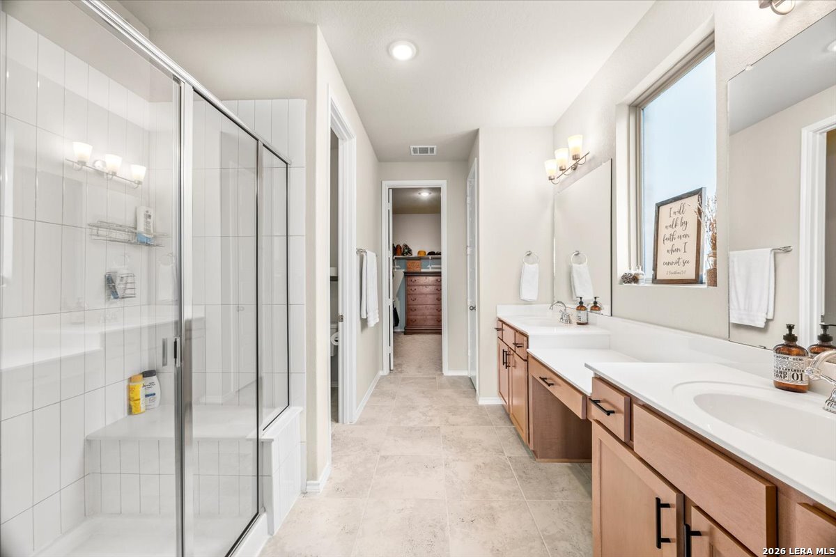 211 Foxtail Woods Cibolo TX 78108