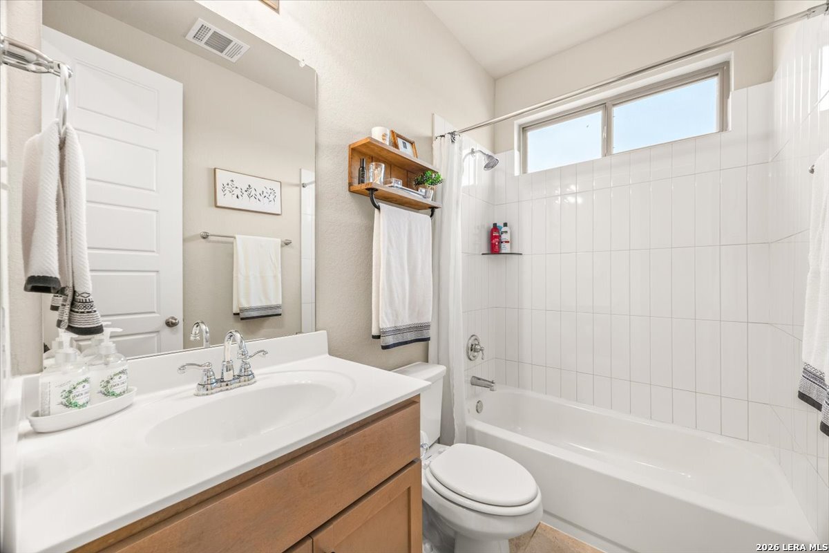 211 Foxtail Woods Cibolo TX 78108