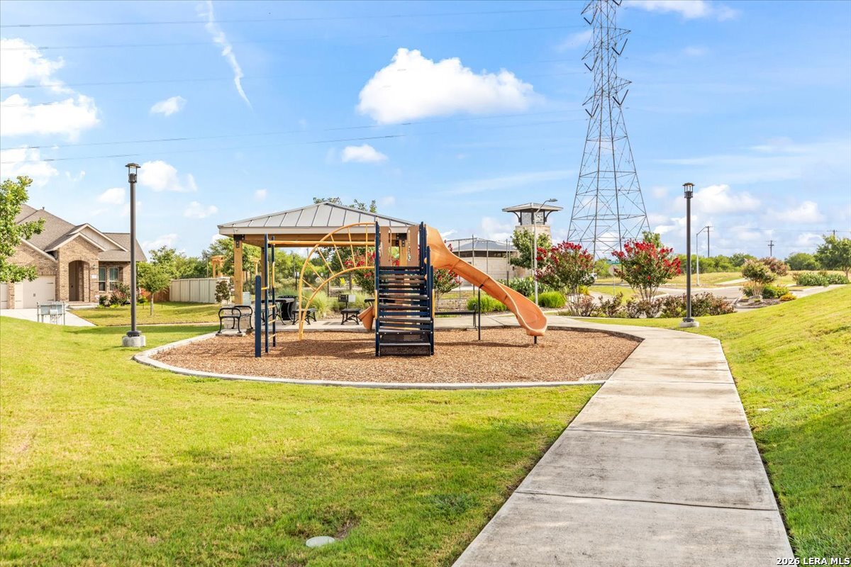 211 Foxtail Woods Cibolo TX 78108