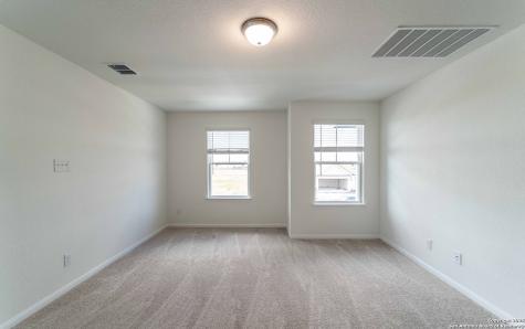 1236 Sweden Seguin TX 78155
