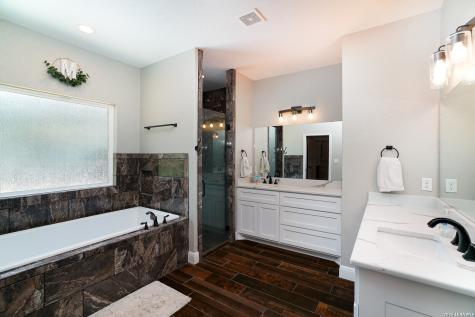 209 Gentle Breeze Floresville TX 78114
