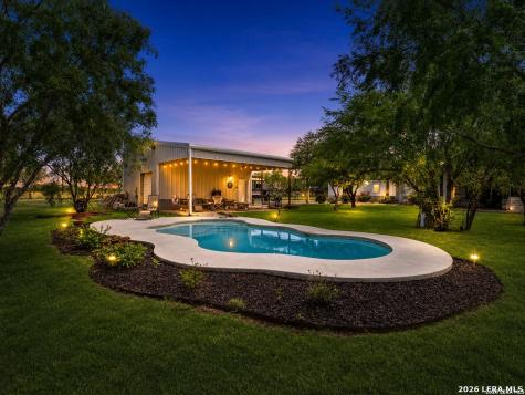 209 Gentle Breeze Floresville TX 78114