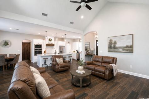 209 Gentle Breeze Floresville TX 78114